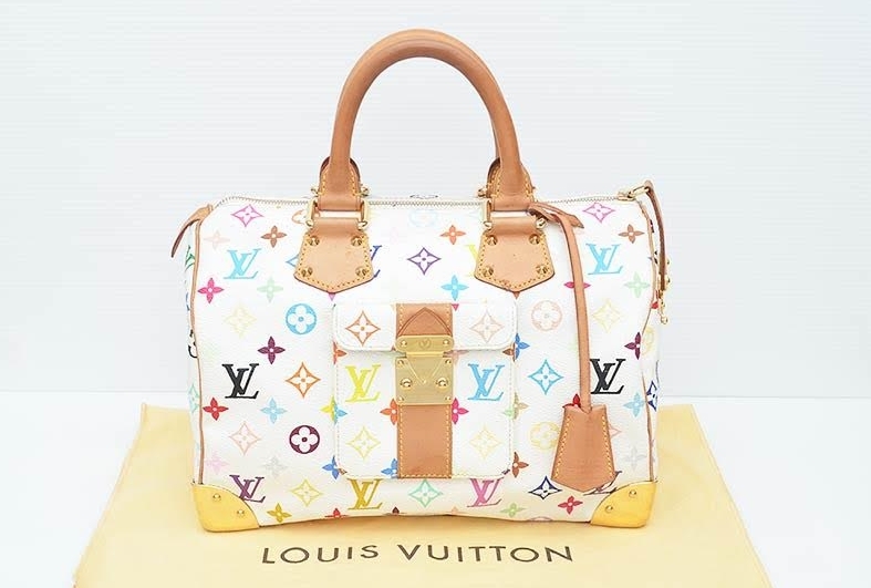 รับจำนำกระเป๋า Prada ได้เงินสด ไถ่คืนได้ภายหลัง
