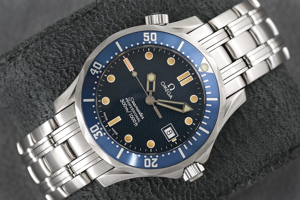 รับจำนำนาฬิกา Rolex patek panerai Tag heuer IWC Omega Franck muller Corum