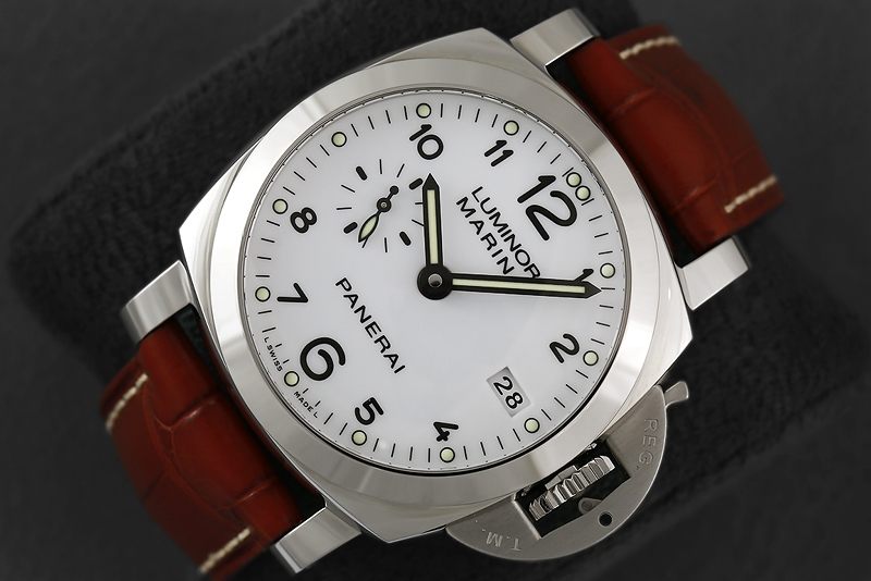 Panerai รับจำนำ panerai รับจำนำนาฬิกา panerai ทุกรุ่น Radiomir Luminor Luminor Marina Luminor Chrono
