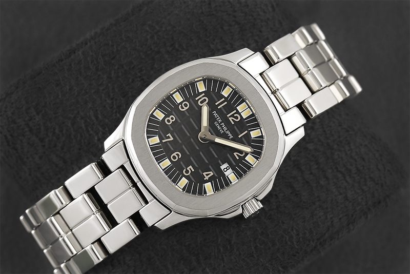 Patek Philippe รับจำนำ patek รับจำนำนาฬิกา PATEK ทุกรุ่น Nautilus AQUANAUT CALATRAVA TWENTY~4