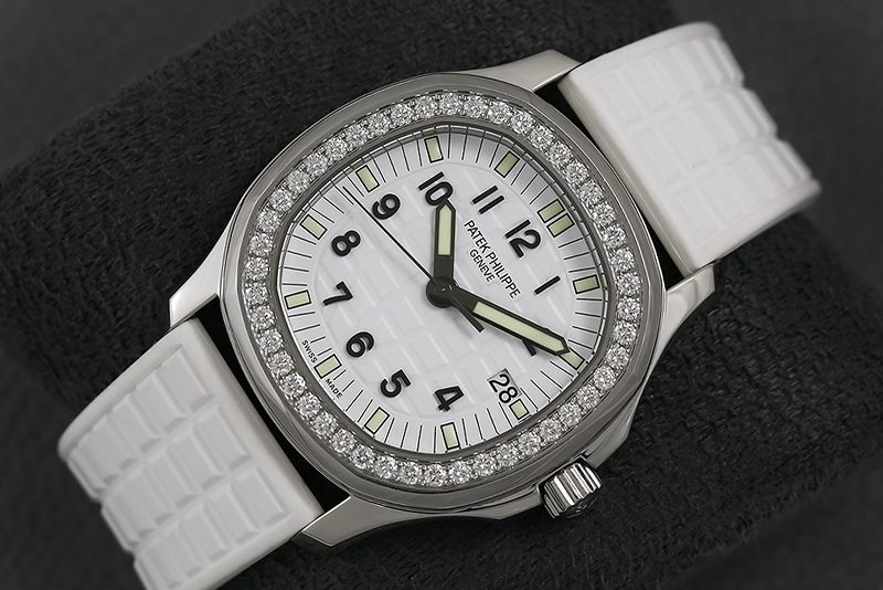Patek Philippe รับจำนำ patek รับจำนำนาฬิกา PATEK ทุกรุ่น Nautilus AQUANAUT CALATRAVA TWENTY~4