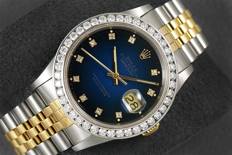 Rolex รับซื้อนาฬิกา Rolex ขายขาด ให้ราคาสูง รับเงินสดทันที